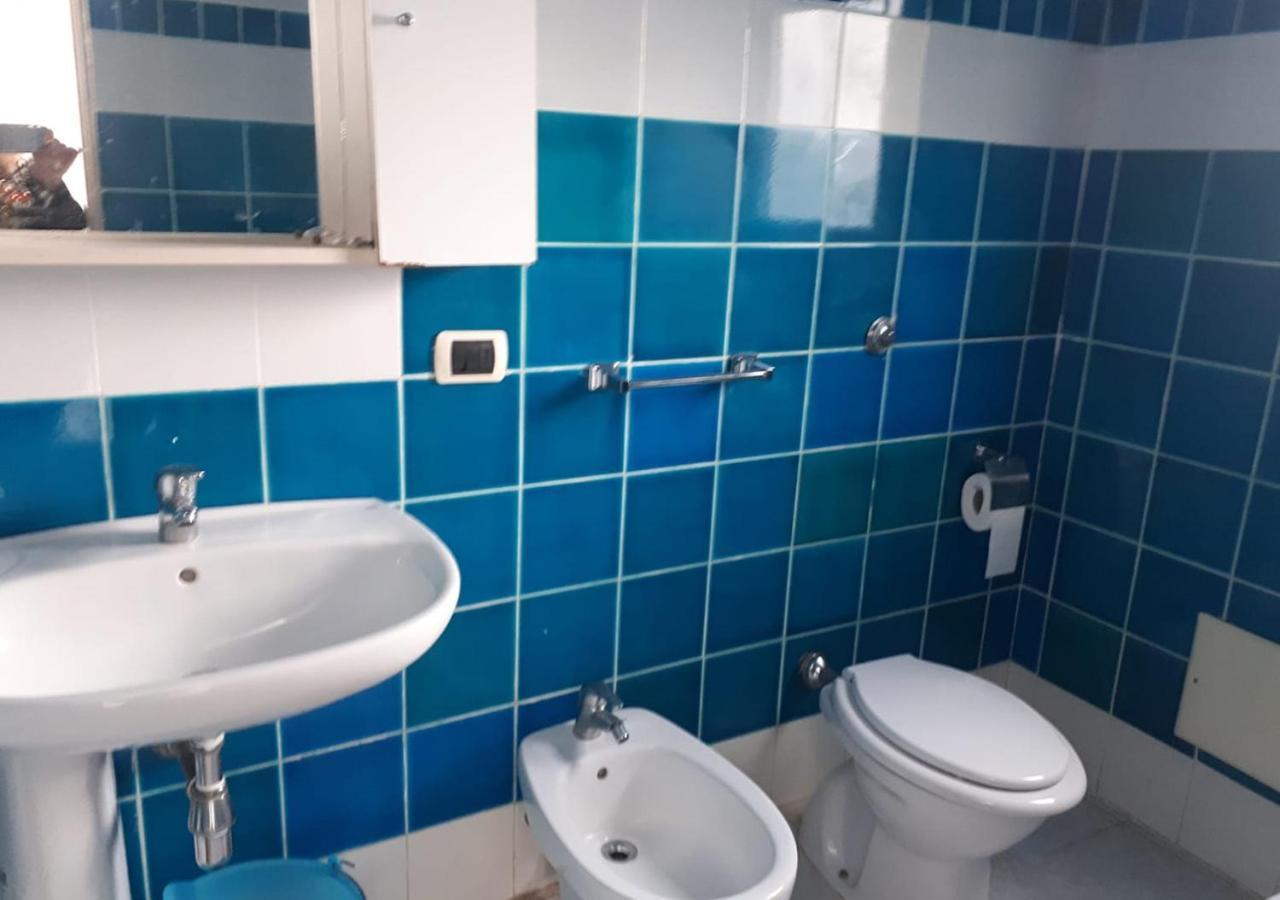 Galluras B&B Олбия Екстериор снимка
